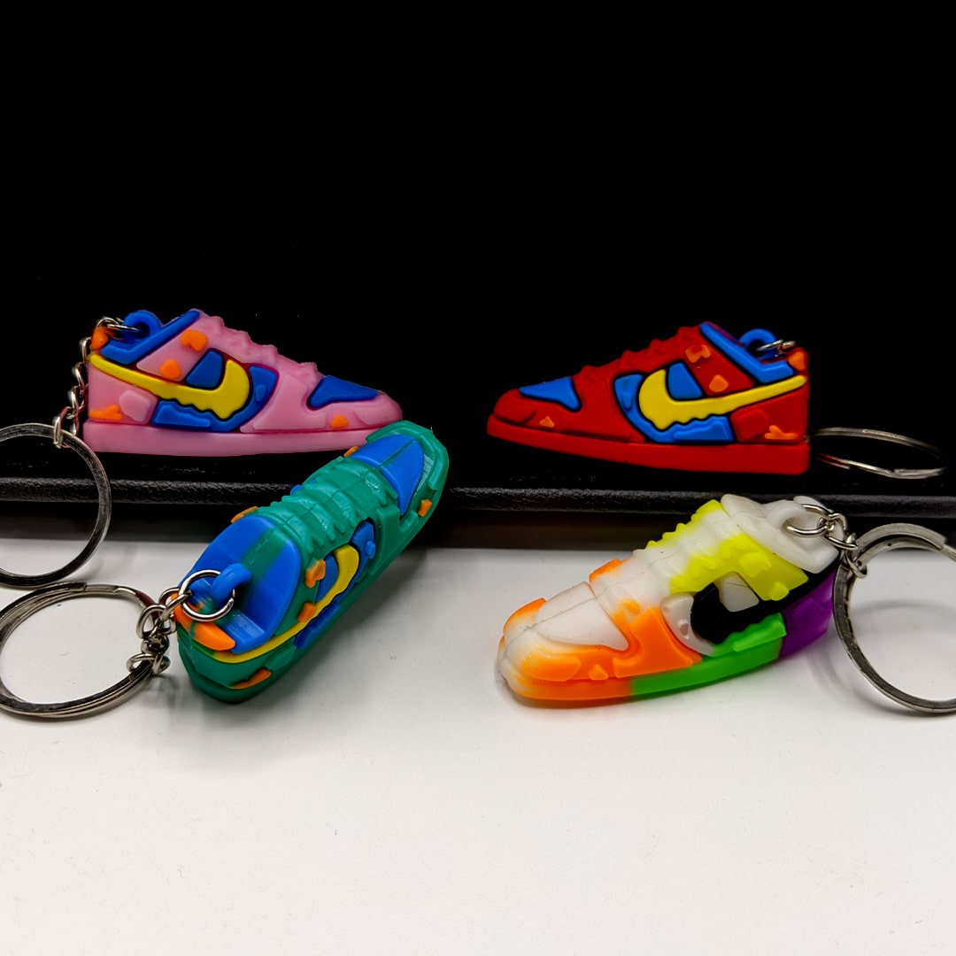 1 Pcs Nk Rainbow Colour Shoe Keychain(Random Colour)