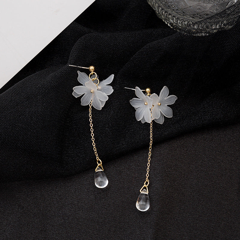 Daisy White Flower Pearl Earrings