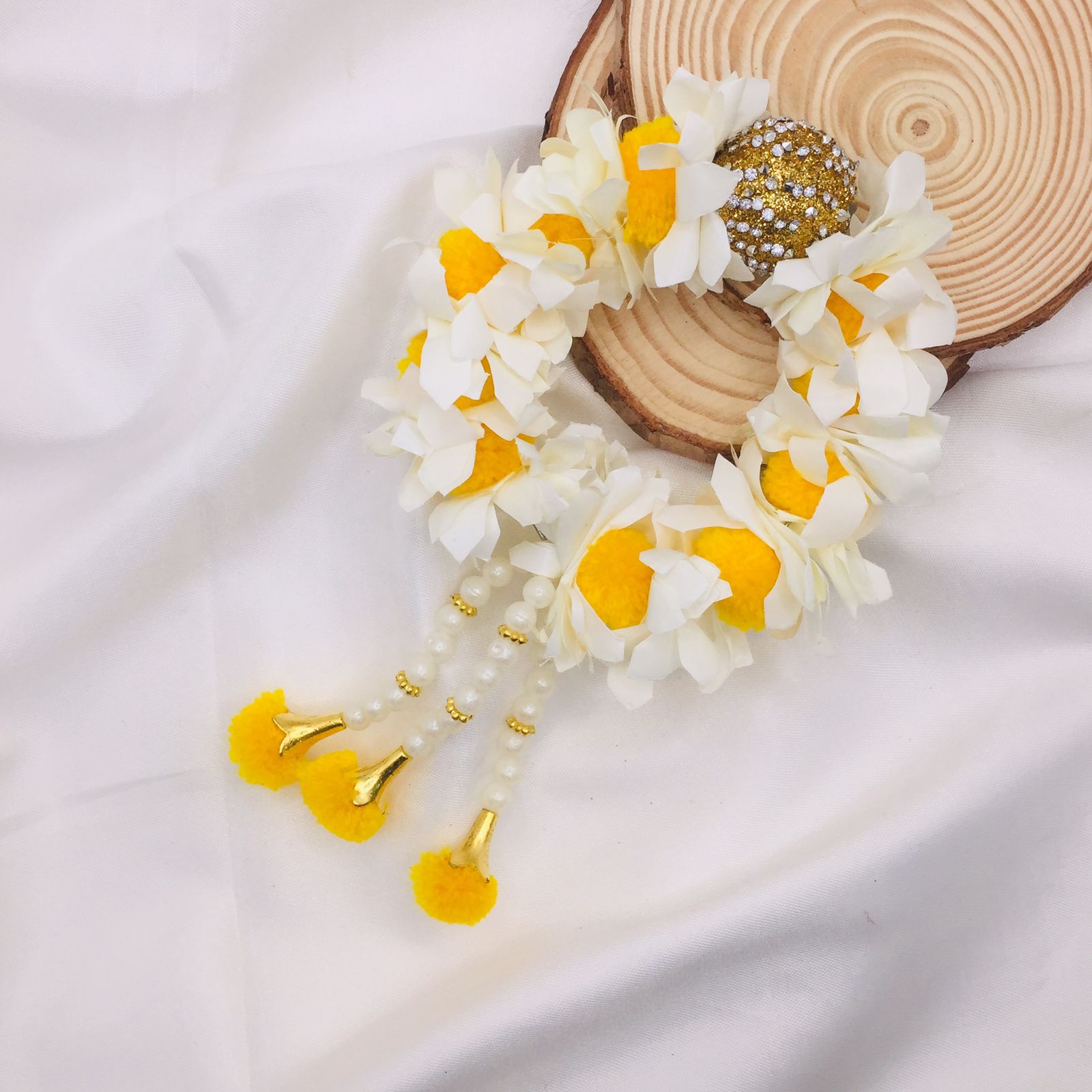 1 Pcs Traditional Artificial Flower Gajra Bangles(Sunflower colour), Under One Dollar 