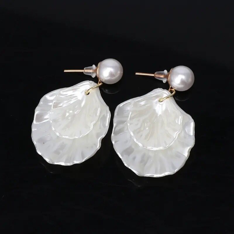 Natural white Shell mother of pearl sea shell Earrings