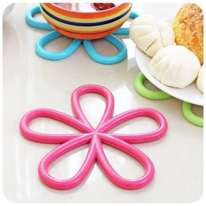 1pcs Multi color Silicone Flower Shape Heat-Proof Mat Anti-Slip Pot Holder