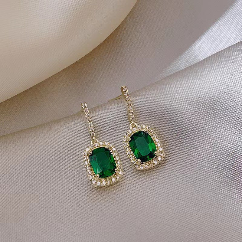 Gorgeous Emerald Drop Geometric Dangle Earring