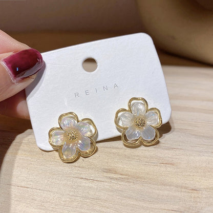 Shell Temperament Flower Golden Earrings