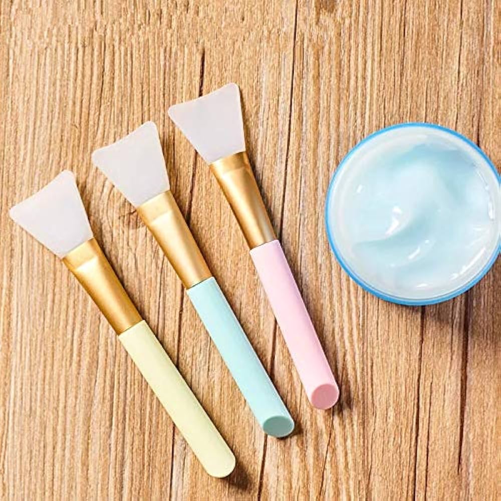 Silicone Facial Mask Brush
Under One Dollar