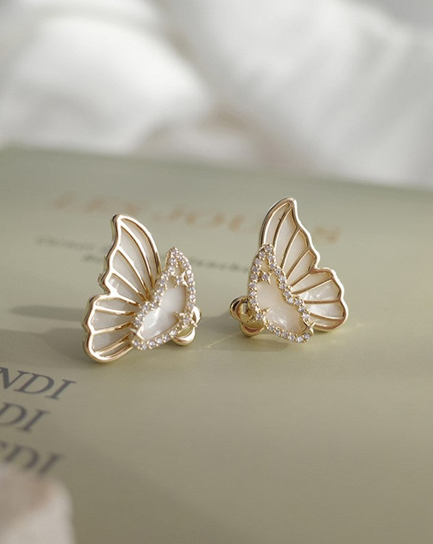 Small Decor Butterfly Wings Design Earring