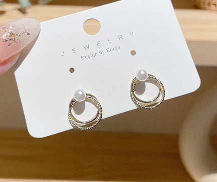 Sophisticated Pearl Studs