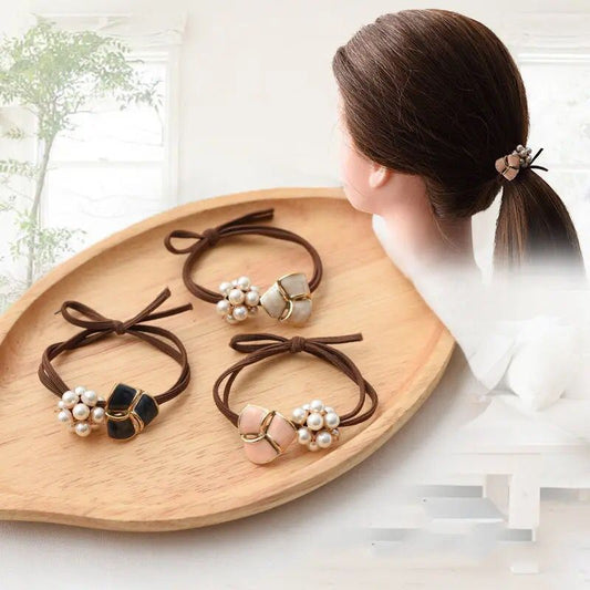 1 Pcs Fashion Pearl Flower Hair Rope(Random Colour)